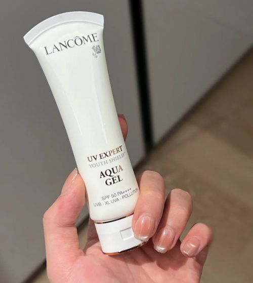 揭秘国产排行榜前十优秀的高口碑防晒AG真人平台app国货防晒霜第一名(图8) 揭秘国产排行榜前十优秀的高口碑防晒AG真人平台app国货防晒霜第一名(图8)